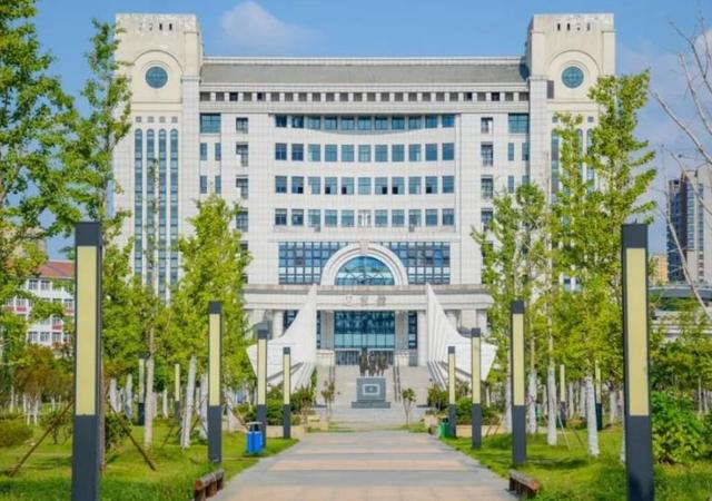 高校为什么无法安静搞科研?